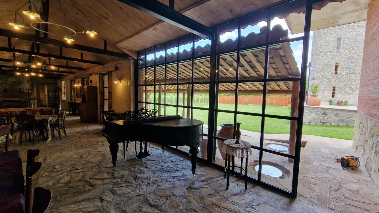 Giorgi Ushikishvilis Chateau-Marani Akhmeta Exteriör bild